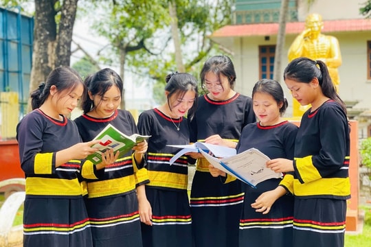 Gia Lai quy định cụ thể danh mục cấp đồ dùng cá nhân, học phẩm cho học sinh vùng khó