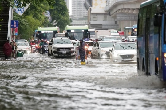 Hà Nội: Gần 80 tuyến phố có nguy cơ ngập úng trong ngày 7/10