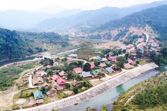 Trong gió mới Đan Lai