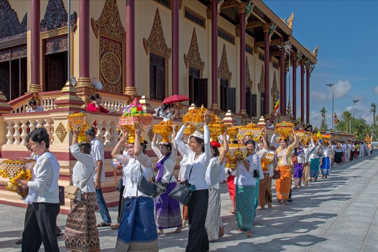 Tâm nguyện dâng y Kathina, gìn giữ nét đẹp Phật giáo Nam tông Khmer Nam Bộ