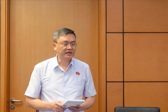 "Nhiều áp lực, thậm chí không khả thi” đối với chỉ tiêu tăng trưởng “hai con số” cho các vùng khó khăn
