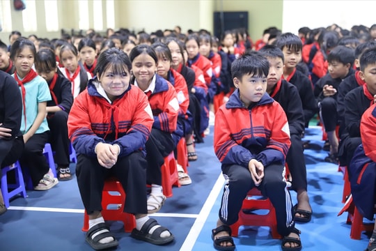 318 học sinh vùng cao “học luật” từ phiên tòa giả định ở Bình Liêu