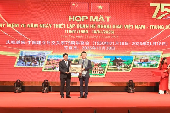 Tăng cường giao lưu giữa các đối tác và Nhân dân Trung Quốc với Cần Thơ