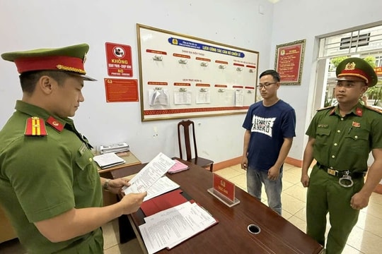 Bắt cựu Phó phòng ngân hàng lừa đảo 4,8 tỷ đồng