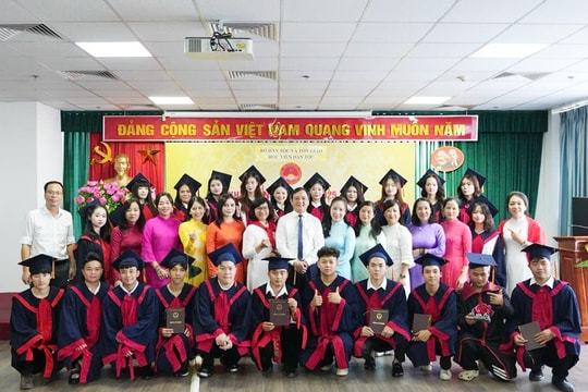 Từ bản làng gửi đến nghị trường Quốc hội: Chuyên gia đề xuất giải pháp "Học bổng hiệu suất" (Bài 5)
