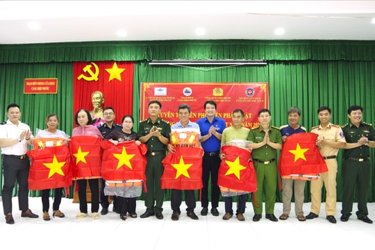 TP. Hồ Chí Minh: Lan tỏa “Ngày Pháp luật” ở cửa khẩu cảng Hiệp Phước