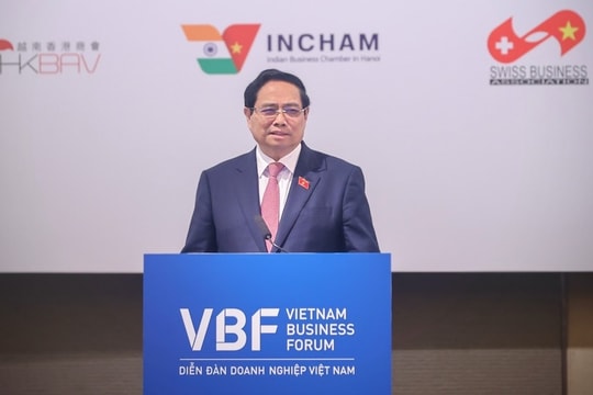Thủ tướng: Chuyển đổi, tìm kiếm và kiến tạo động lực tăng trưởng mới là khách quan và tất yếu