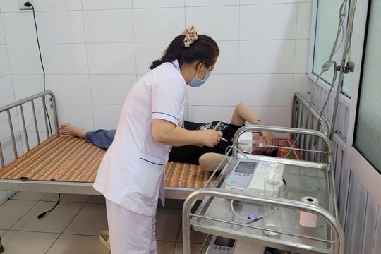 TP. Huế sau bữa ăn trưa tại công ty, 14 công nhân nhập viện cấp cứu