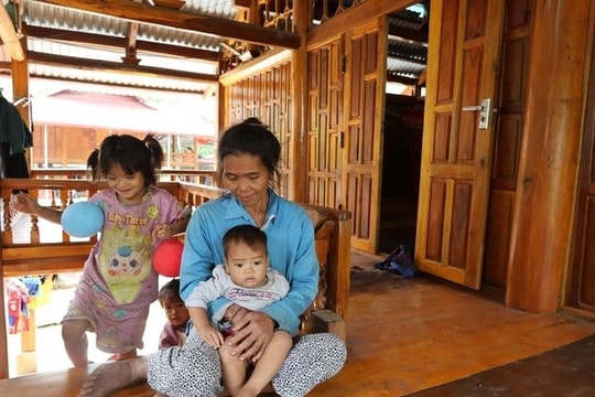 Hàng ngàn hộ nghèo ở Thanh Hóa yên tâm trong những mái nhà mới