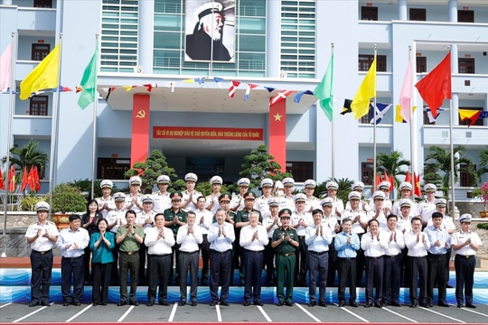 Giữ vững thế chủ động, bảo vệ vững chắc chủ quyền biển, đảo tây nam của Tổ quốc