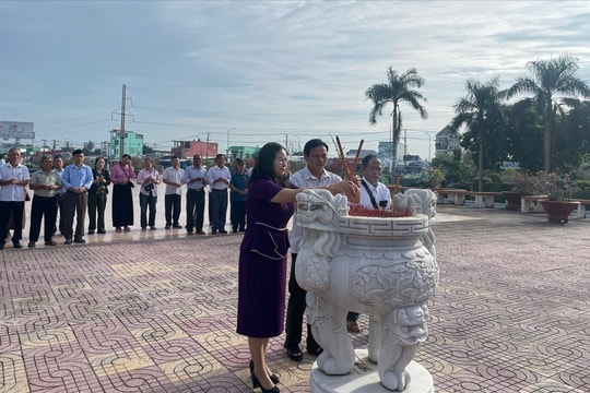 Người có uy tín Đắk Lắk học tập kinh nghiệm ở nhiều tỉnh phía Nam
