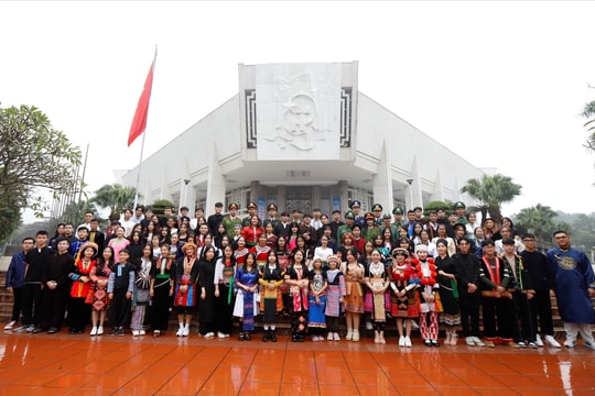 Lễ tuyên dương học sinh, sinh viên, thanh niên DTTS: Tạo đà cho phát triển nguồn nhân lực chất lượng