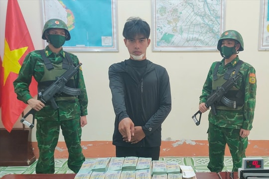 Phát hiện, thu giữ hơn 7 tỷ đồng vận chuyển trái phép qua biên giới An Giang
