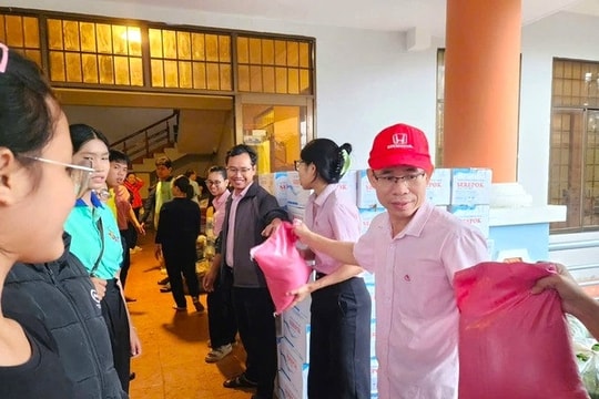 Chi nhánh Ngân hàng CSXH tỉnh Đắk Lắk: Lũ rút ưu tiên khôi phục hoạt động đưa vốn đến với dân
