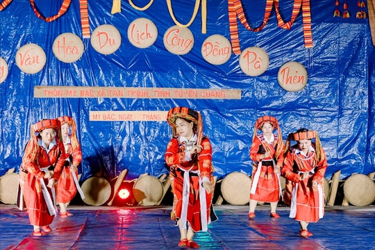 Về Tuyên Quang, hòa cùng Lễ hội Nhảy lửa Pà Thẻn