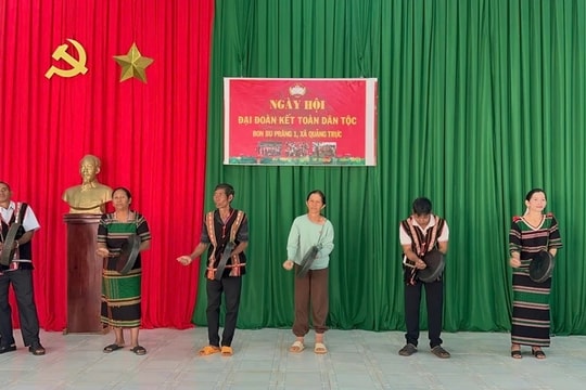Những người ăn cơm nhà, lo việc bon làng ở Quảng Trực