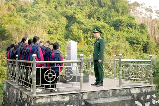 Lạng Sơn: 110 học sinh trải nghiệm “Tiết học Biên cương”