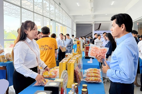 Hoàn thiện hạ tầng thương mại biên giới: Tạo “luồng xanh” cho giao thương
