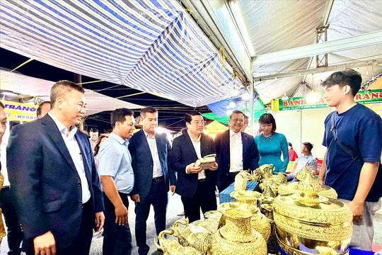 Hơn 200 gian hàng hội tụ tại Hội chợ thương mại OCOP biên giới Việt Nam - Campuchia