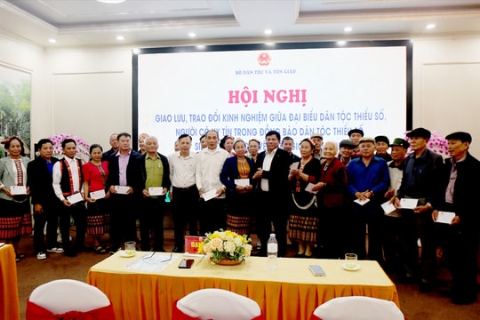 Bộ Dân tộc và Tôn giáo gặp mặt Người có uy tín vùng đồng bào DTTS Nghệ An