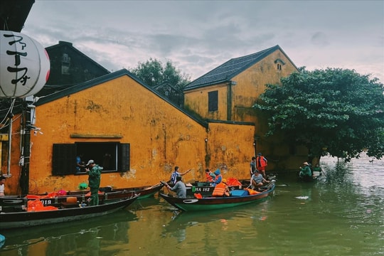 Tiếng "thở dài" từ những ngôi nhà cổ Hội An
