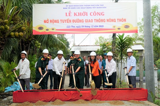 "Tết Quân - Dân" mang mùa Xuân đến với người dân khó khăn