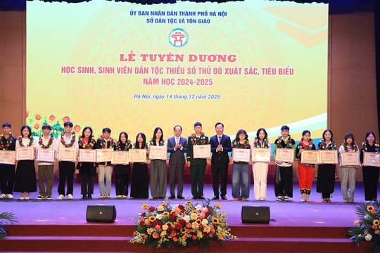 TP. Hà Nội: Tuyên dương 200 học sinh, sinh viên DTTS xuất sắc, tiêu biểu năm học 2024 - 2025
