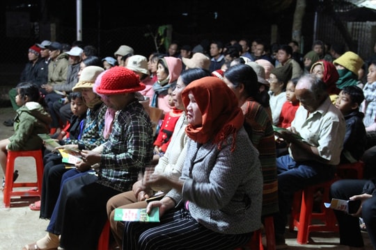 Đắk Lắk: Những thước phim lưu động đưa pháp luật đến gần đồng bào DTTS
