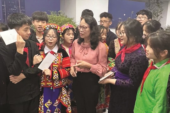 Trổ hoa giữa miền đá sỏi