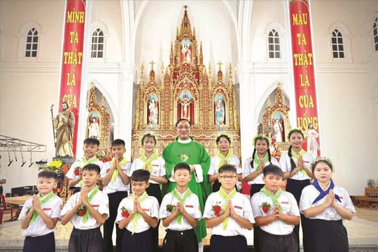 Nhà thờ Thanh Lân - Điểm tựa tinh thần của giáo dân vùng biển