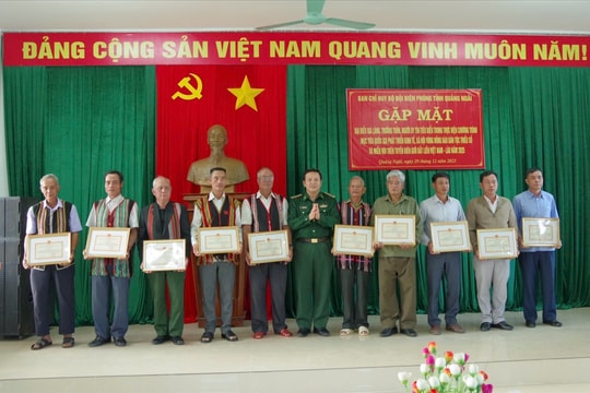 Quảng Ngãi: Gặp mặt, biểu dương già làng, trưởng thôn, Người có uy tín ở khu vực biên giới Việt Nam - Lào