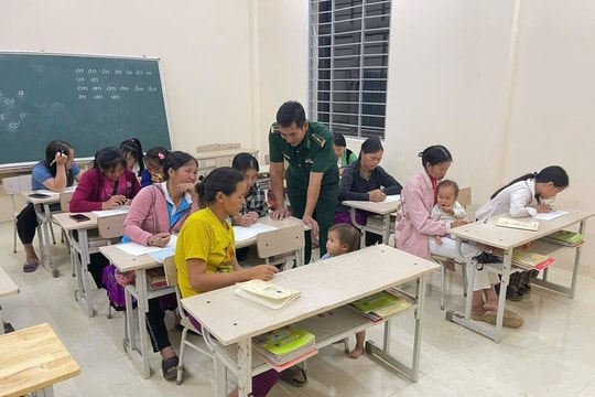 Ánh sáng con chữ giữa núi mây Tén Tằn