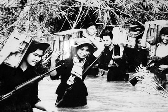 Tăng mức trợ cấp hằng tháng đối với thanh niên xung phong