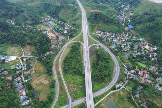 Lào Cai đón mùa Xuân khởi sắc