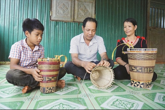 Những câu chuyện tình đẹp xuyên biên giới
