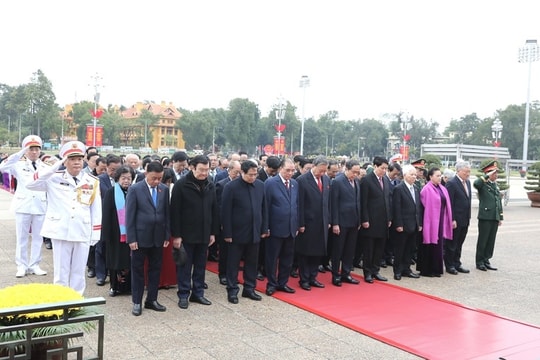 Lãnh đạo Đảng, Nhà nước vào Lăng viếng Chủ tịch Hồ Chí Minh nhân 80 năm Ngày Tổng tuyển cử đầu tiên
