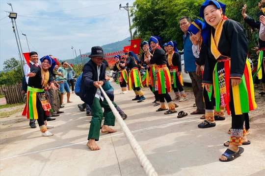 Quảng Ninh hỗ trợ 10 triệu đồng mỗi thôn, khu phố để người dân vùng cao vui Tết