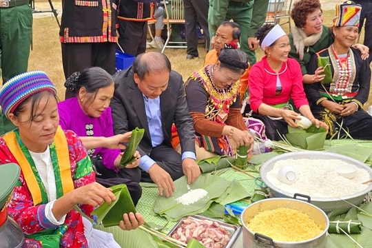 “Bánh chưng xanh - Tết vì người nghèo" năm 2026: Lan tỏa tinh thần đoàn kết, sẻ chia