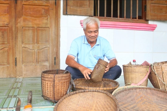 Đồng bào Mường giữ “hồn quê” trên vùng đất mới