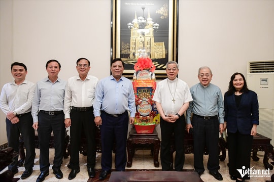 Thứ trưởng Nguyễn Hải Trung: Đồng bào Công giáo gắn bó, đồng hành cùng dân tộc