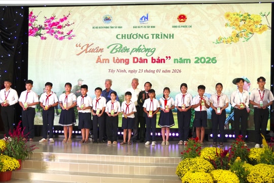 “Xuân Biên phòng ấm lòng dân bản” ở biên giới Tây Ninh