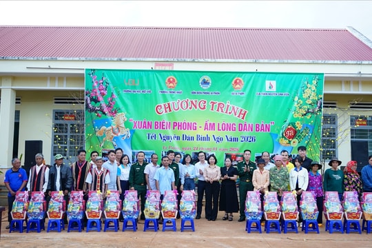 Mang Xuân ấm đến với đồng bào vùng biên giới Ia Pnôn