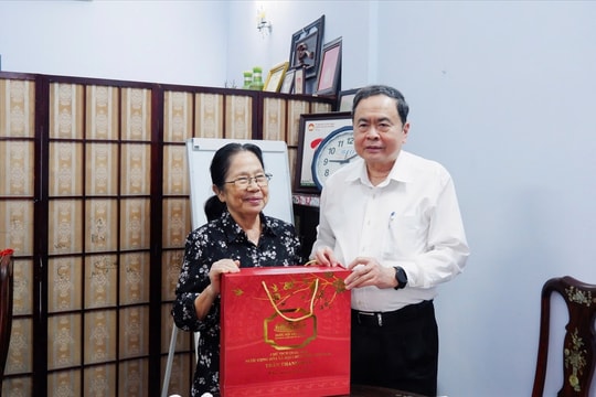 Chủ tịch Quốc hội Trần Thanh Mẫn thăm, chúc Tết nguyên lãnh đạo Đảng, Nhà nước
