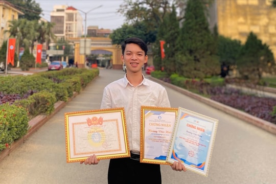 Nam sinh người Nùng và cú đúp giải Nhất khoa học