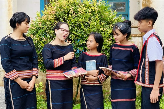 “Gieo mầm” tự hào văn hóa dân tộc trong trường học