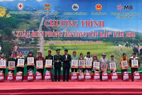 Trao trên 1.500 suất quà cho đồng bào vùng biên Quảng Ninh