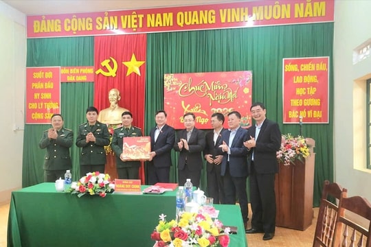 Đoàn công tác Trung ương thăm, chúc Tết cán bộ, chiến sĩ Biên phòng và đồng bào DTTS tỉnh Lâm Đồng