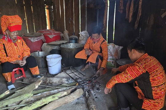 Tết sớm của người Dao Lô Gang nơi rẻo cao Quảng Ninh