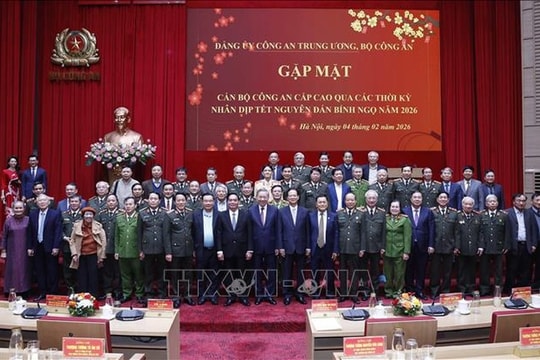 Tổng Bí thư Tô Lâm gặp mặt cán bộ công an cấp cao các thời kỳ