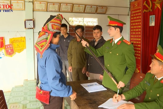 Điểm sáng trong công tác thu hồi vũ khí tại vùng cao Sơn La